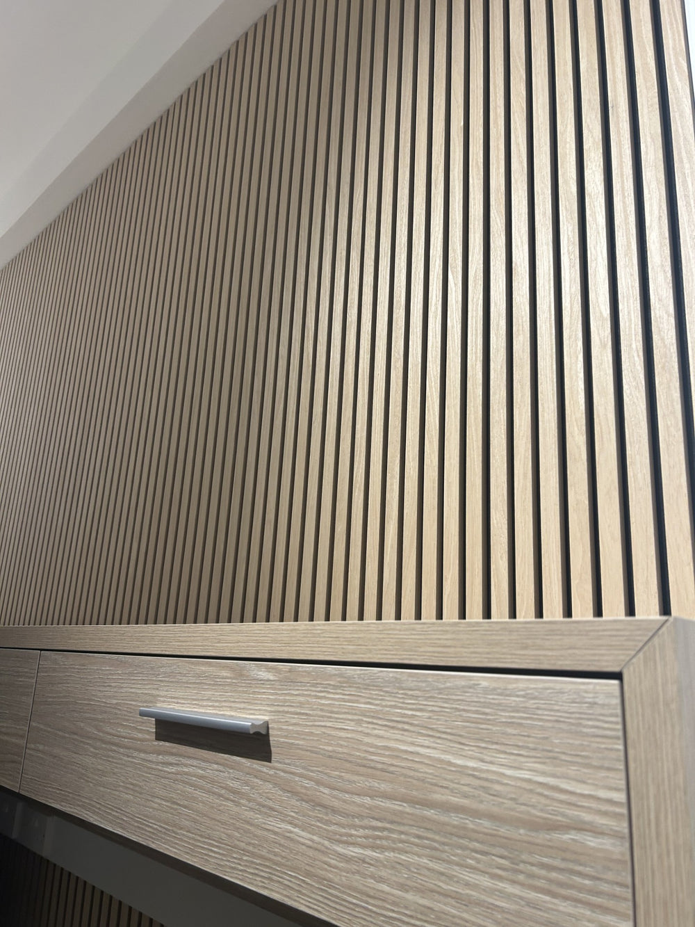 Stunning Installation Of Acoustic Panels For Large Conferences image